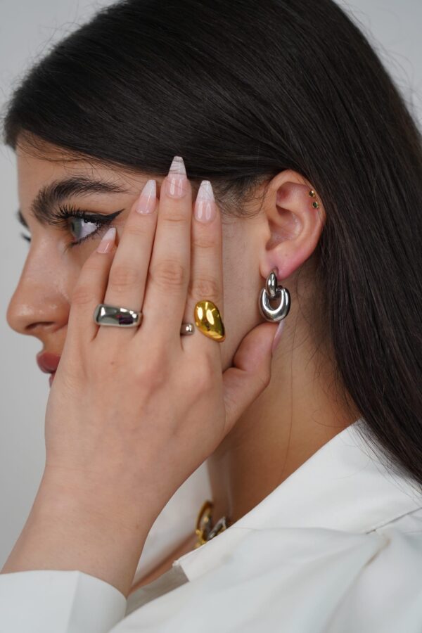 Trendy Earrings - Image 4