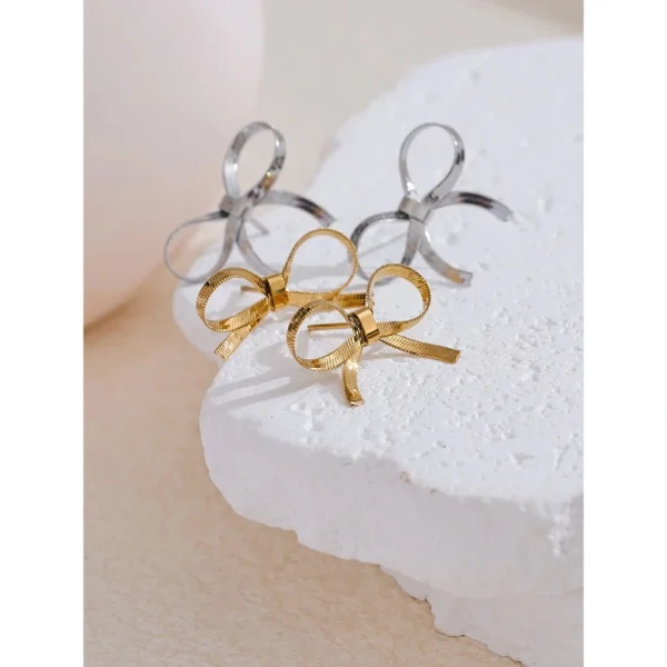 Sleek Bow Earrings - Image 4