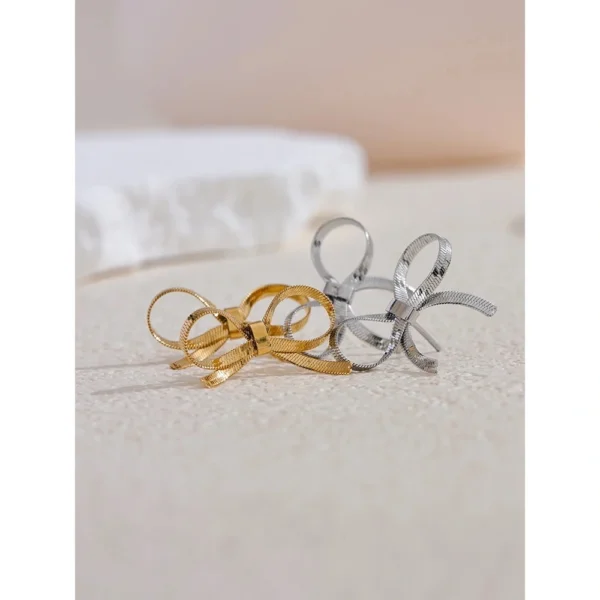 Sleek Bow Earrings - Image 3