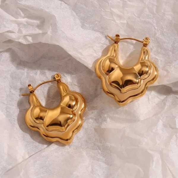 Summer V Earrings - Image 5