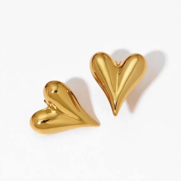 Classic Heart Earrings