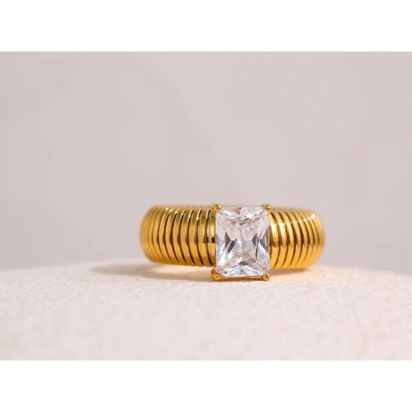 The Chunky Gem Ring - Image 7
