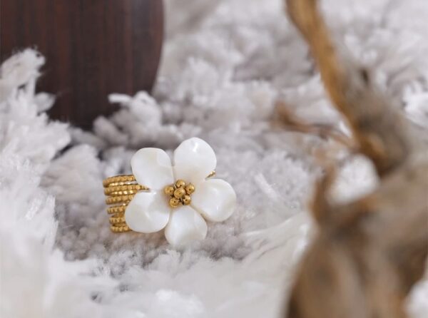Floral Delicacy Ring - Image 3