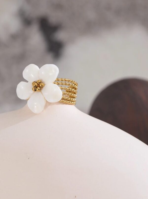 Floral Delicacy Ring - Image 4