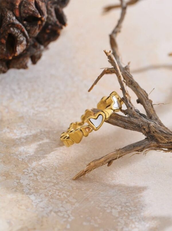 Heartfelt Band Ring - Image 4