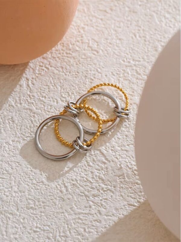 Maria's Rings - Image 5