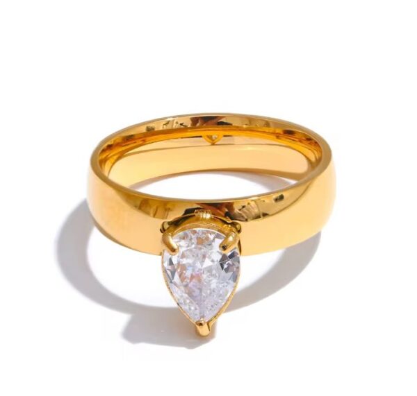 Dewdrop Ring