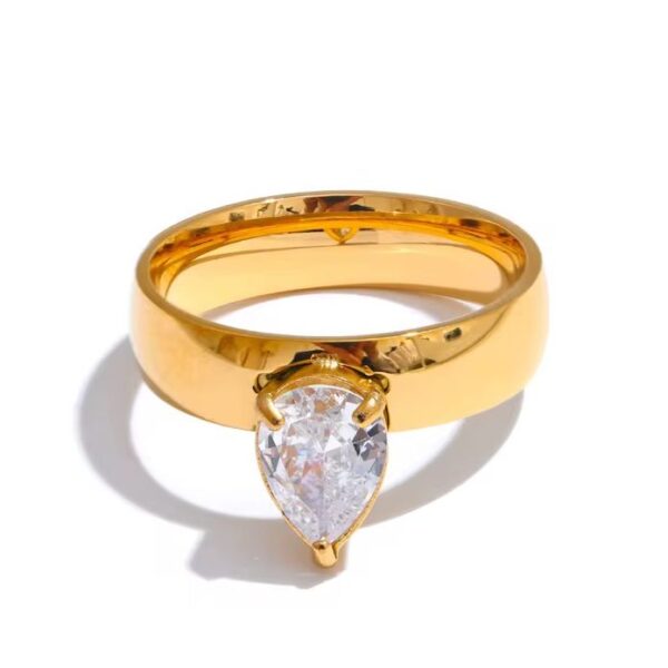 Dewdrop Ring