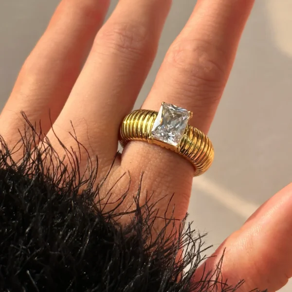 The Chunky Gem Ring - Image 2